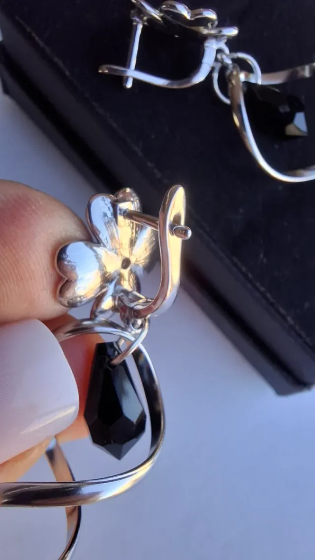 Pendientes largos plata 925 flor negra