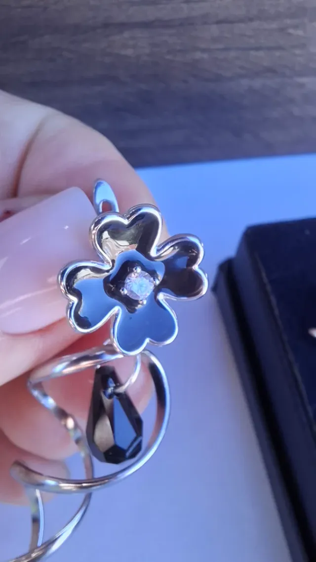 Pendientes largos plata 925 flor negra