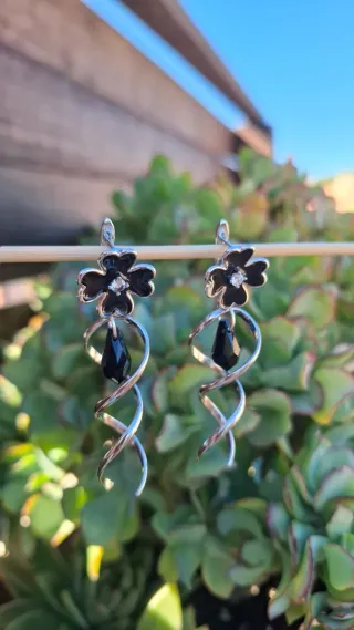 Pendientes largos plata 925 flor negra