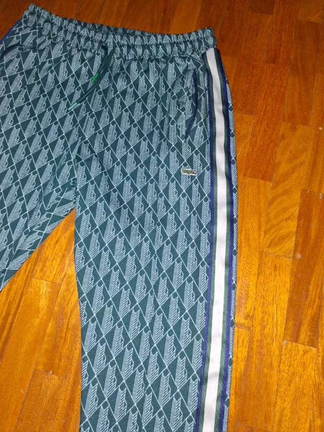 Conjunto deportivo  verde y blanco