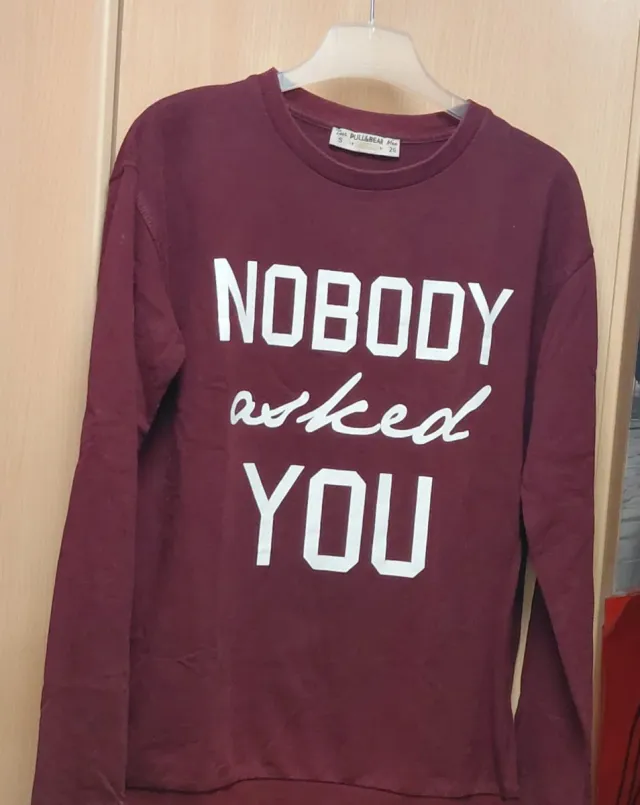 Sudadera Pull&Bear granate