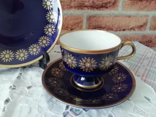 1 tazza da the, sottotaza, piatto da dessert