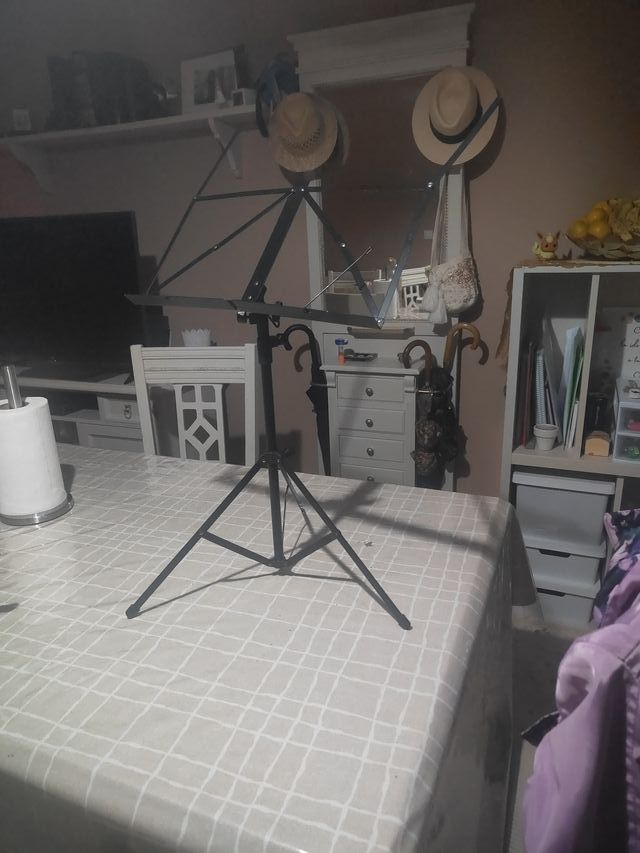 Atril musical negro plegable