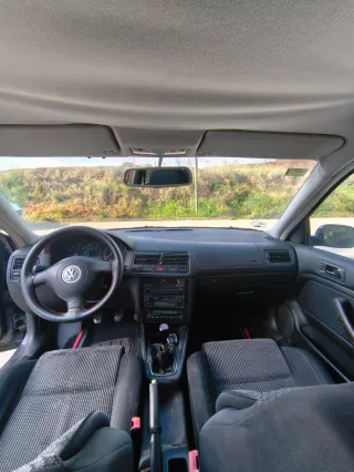 Volkswagen Golf 2003