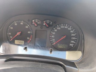 Volkswagen Golf 2003