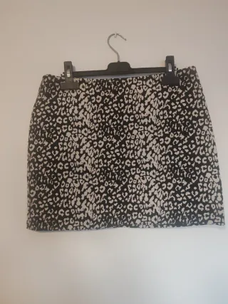 Falda corta animal print
