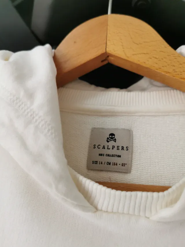 Sudadera SCALPERS Blanca Calavera en verde