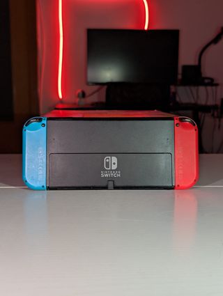Nintendo Switch OLED - Como Nueva