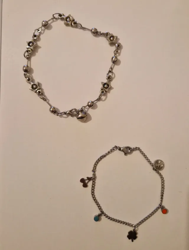 2 Pulseras con abalorios