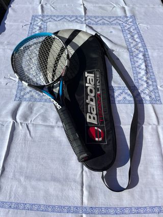 Raqueta de tenis Babolat y bolsa