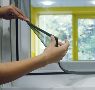 Mosquitera magnética Schellenberg 100x120cm