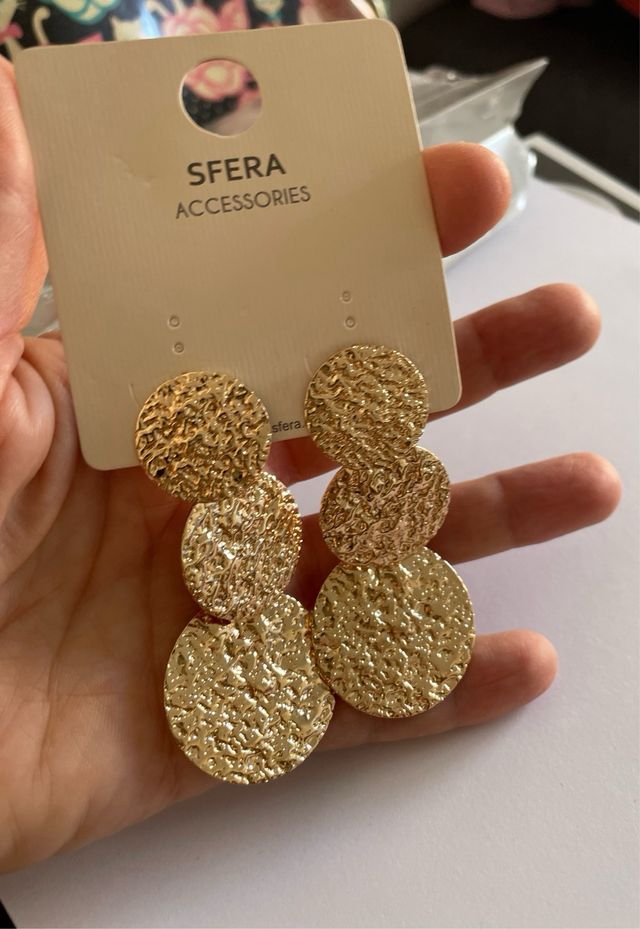 Pendientes Sfera Dorados Nuevos