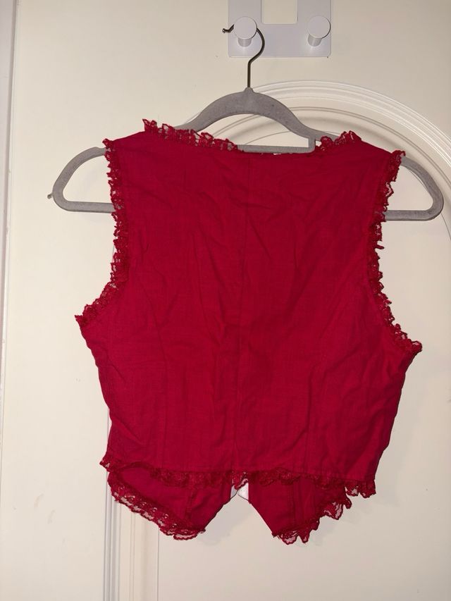 Top Shein Rojo con Encaje