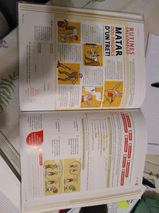 A punt. Curs de català. Llibre de l'alumne, 4