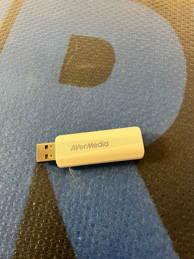 AVerMedia TD310 USB TV Dongle