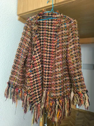 Chaqueta Zara flecos multicolor talla M
