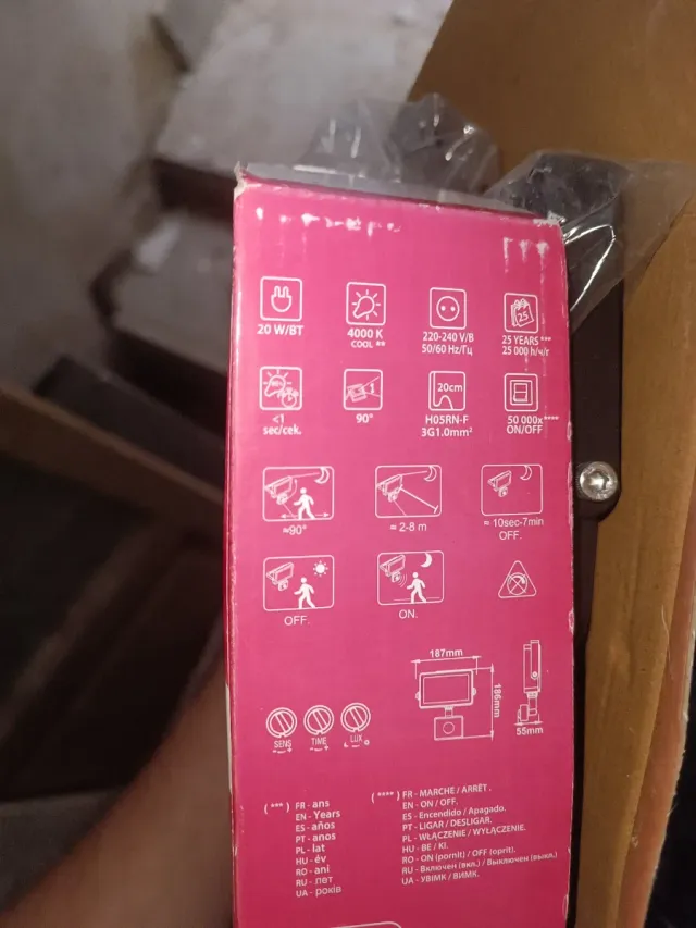 Luz LED Jardín Exterior con Sensor Muy Potente