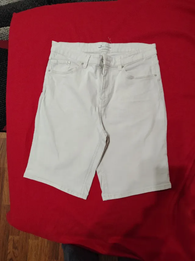 Pantalón corto vaquero beige claro