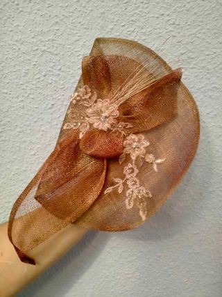 Vestido de fiesta Fely Campo color nude