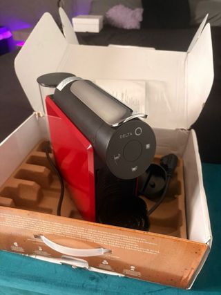 Cafetera Delta Q Mini Qool Roja