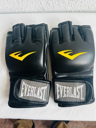 Guantes Everlast Kickboxing MMA Negros