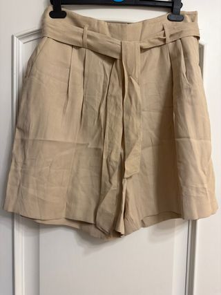 Bermudas beige mujer con lazo