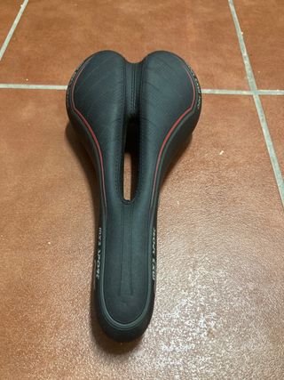 Sillín Bici DDK MX3 SPORT Negro/Rojo