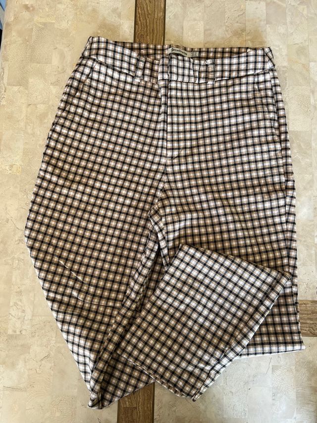 Pantalón cuadros Stradivarius Talla XS
