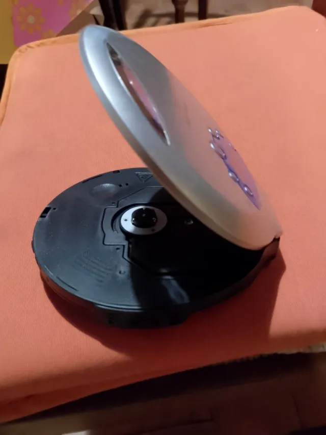 Reproductor CD Tamashi UX-5 Portátil