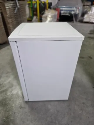 Nevera baja IKEA HS-147 RN sin usar