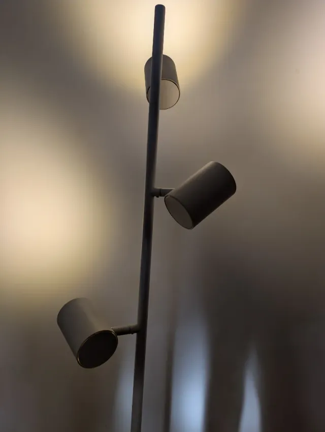 Lâmpada de Pé IKEA NYMANE Branca