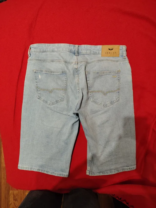 Pantalón vaquero corto azul