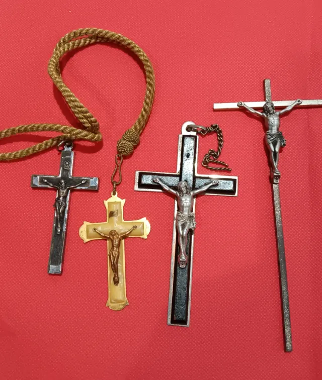 4 Cruces Antiguas Religiosas