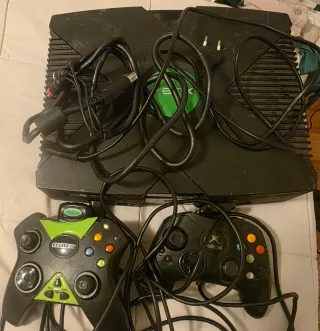 Xbox Clasica Classic Negra + 2 Mandos