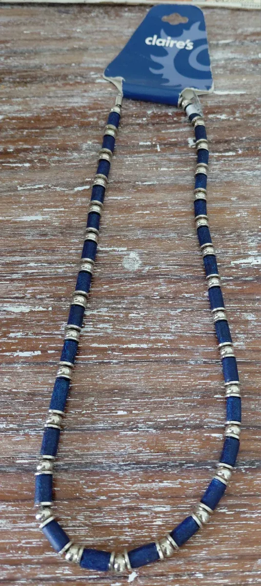 Collar Claire's azul y plateado