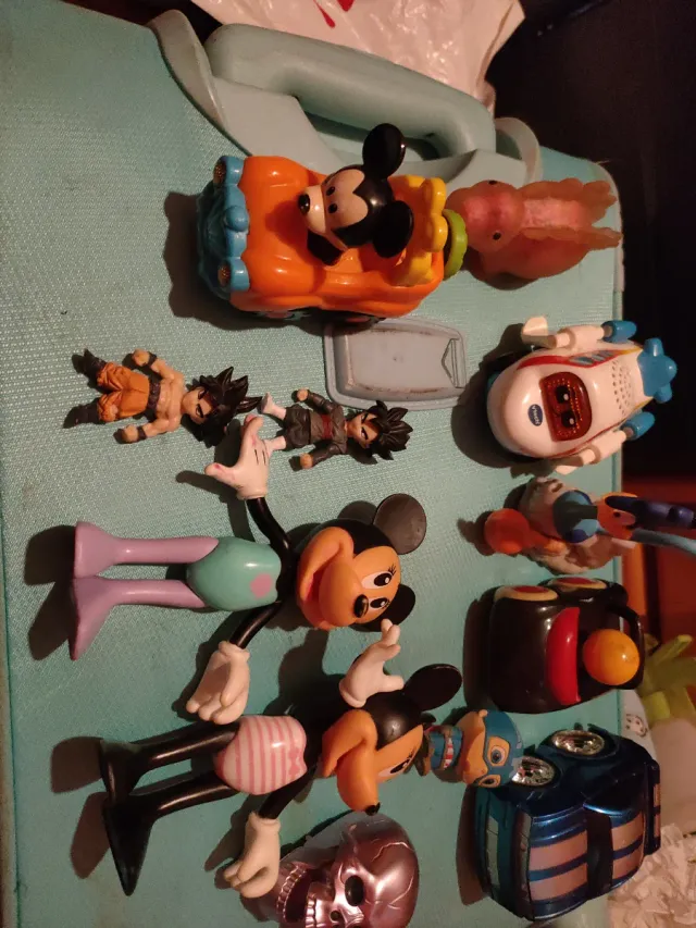 Lote Juguetes Varios Mickey, Dragon Ball, Vtech
