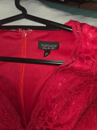 Mono Topshop rojo encaje manga larga