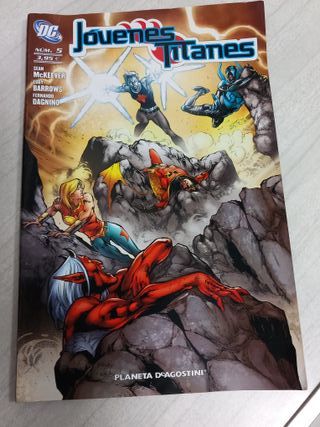 3 comics. ROBIN .. JOVENES TITANES.