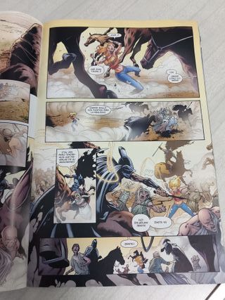 3 comics. ROBIN .. JOVENES TITANES.