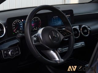 Mercedes Clase A A180d 8G-DCT 2023 automatico