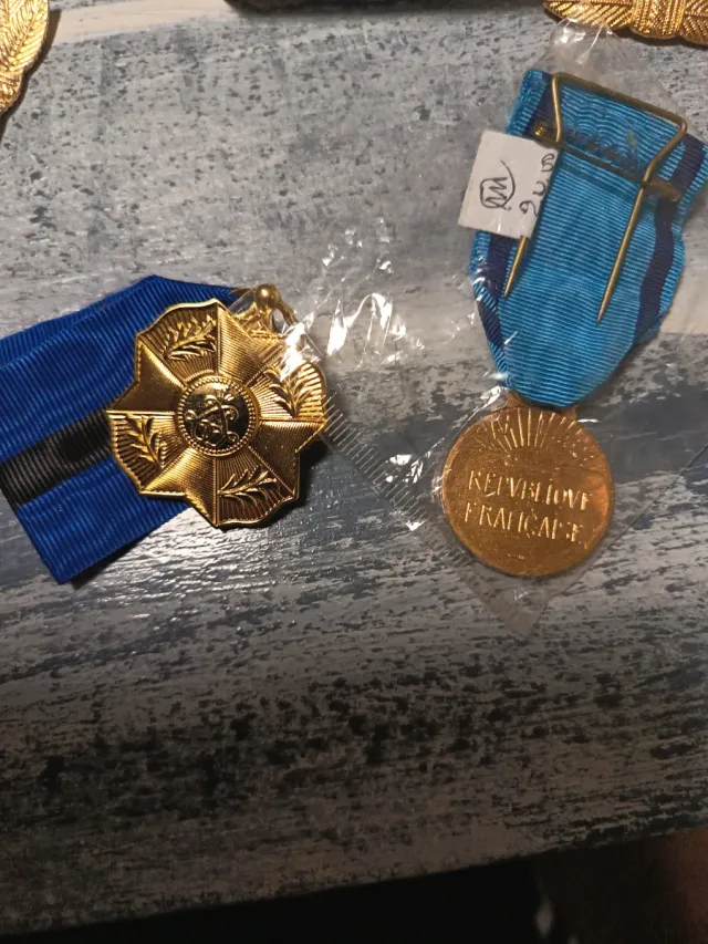 Lote de medallas militares