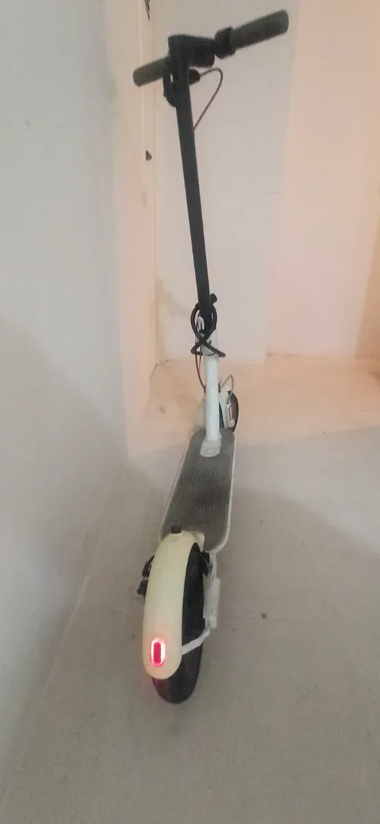 Patinete Eléctrico Xiaomi M365 en bien estado