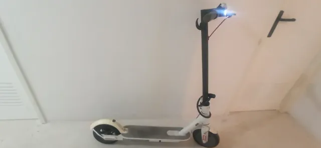 Patinete Eléctrico Xiaomi M365 en bien estado