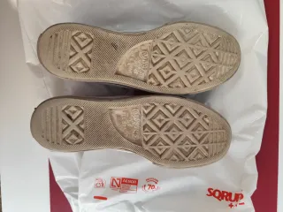 Converse blancas usadas