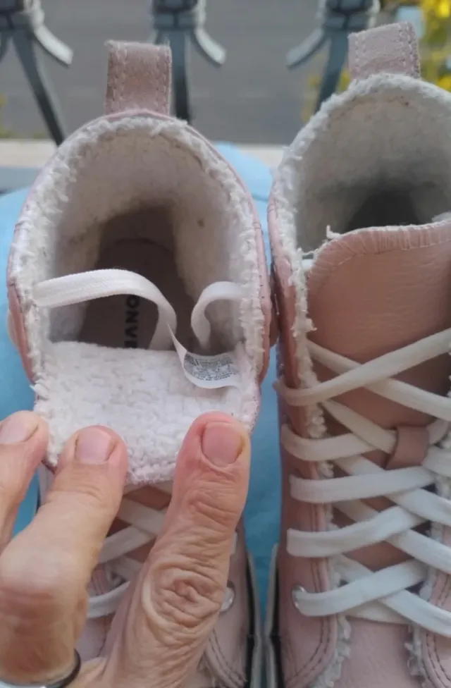 Converse pelle rosa n. 33,5