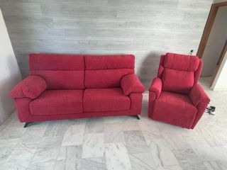 2 poltrone elettriche e 1 divano da 2m