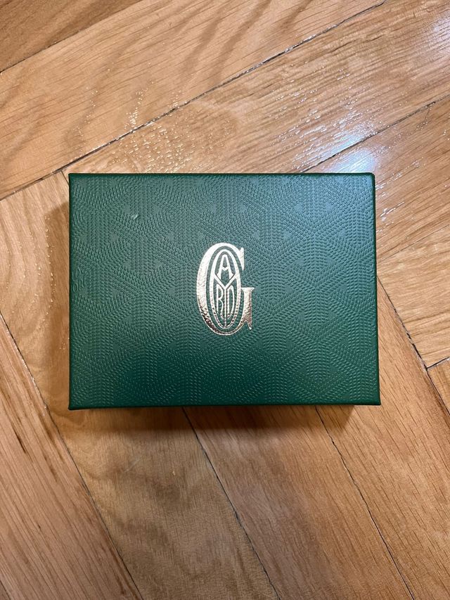 Tarjetero Goyard Verde Oscuro con Caja