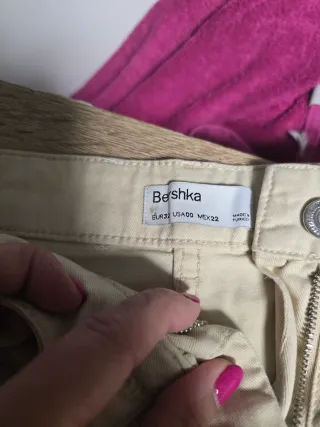 Pantalón cargo Bershka beige