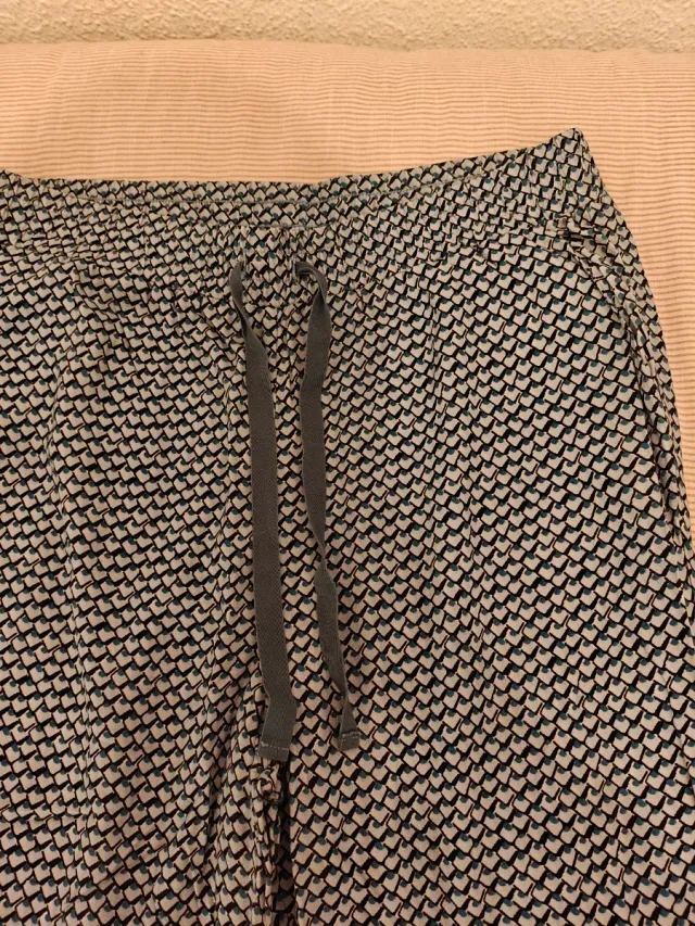 Pantalón teenager estampado