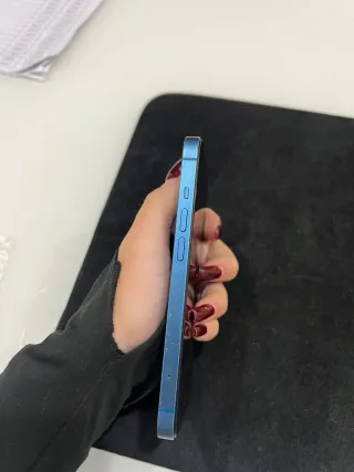 iPhone 13 256GB Blu in buone condizioni